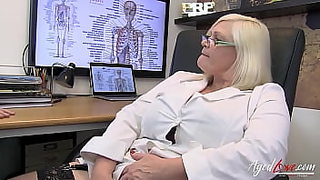 yuyu granny sex
