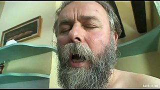 hairy granny pussy pics
