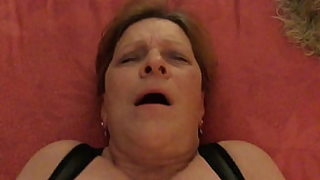 amatuer milf blowjob