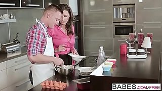 perfect busty milf who loves anal