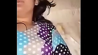 indian enjoying foreign milf