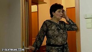 my mom is fucking a nigger